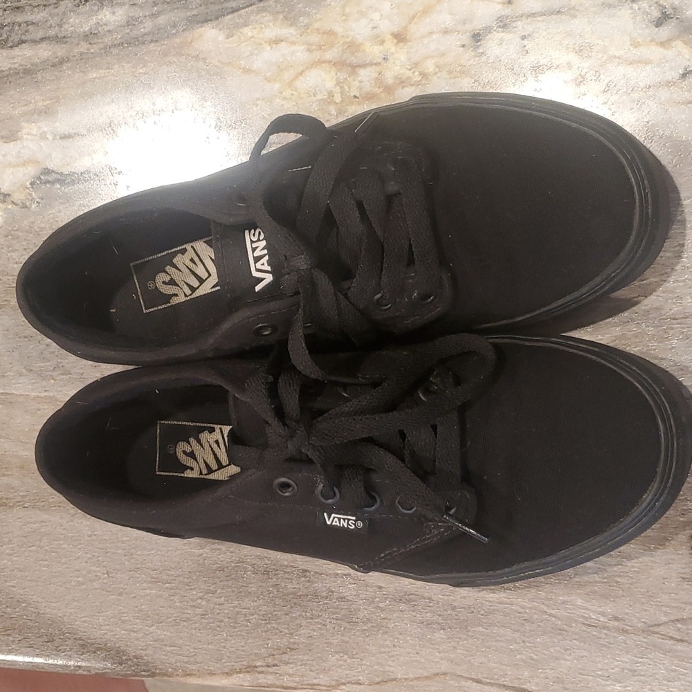 Mens all black vans size 8